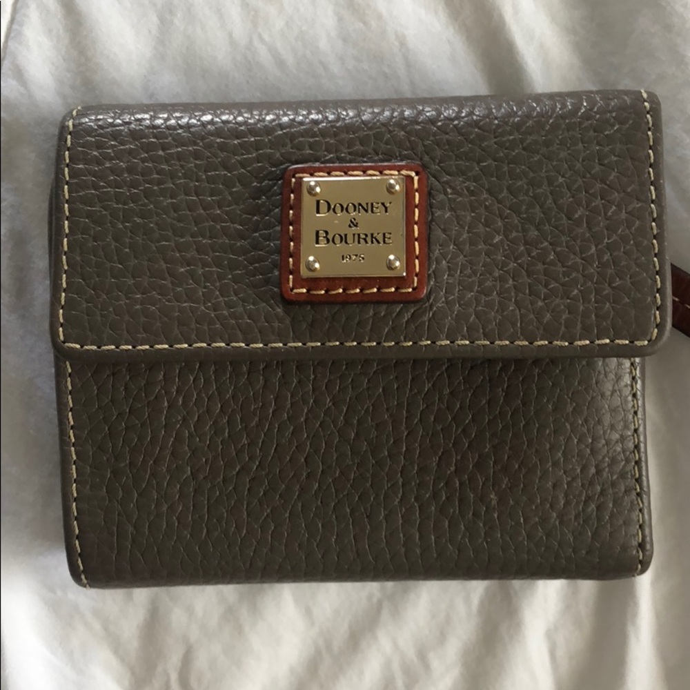Dooney and Bourke fold up wallet
